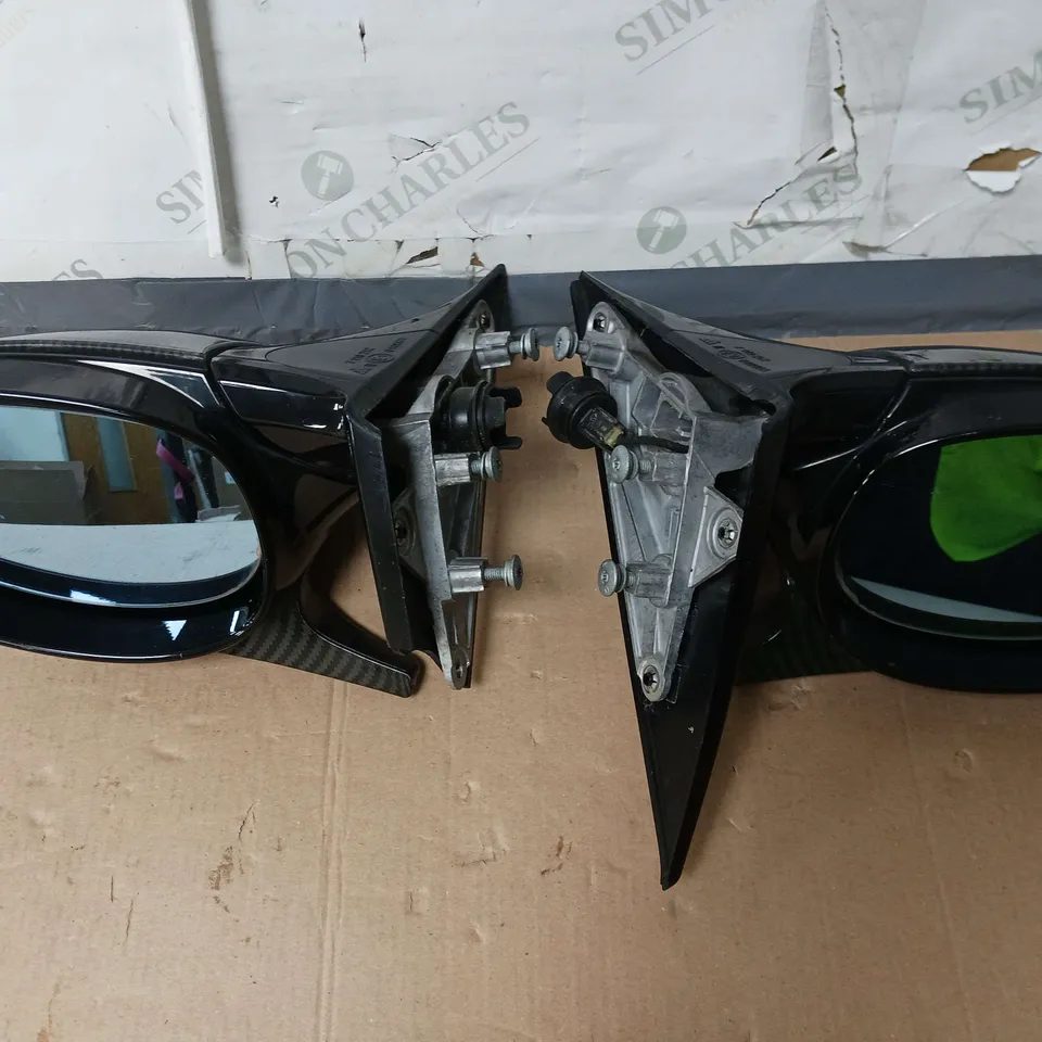 PAIR OF CARBON LOOKING WING MIRRORS 