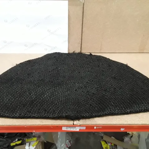 BERNYCE BLACK RUG ROUND 4'