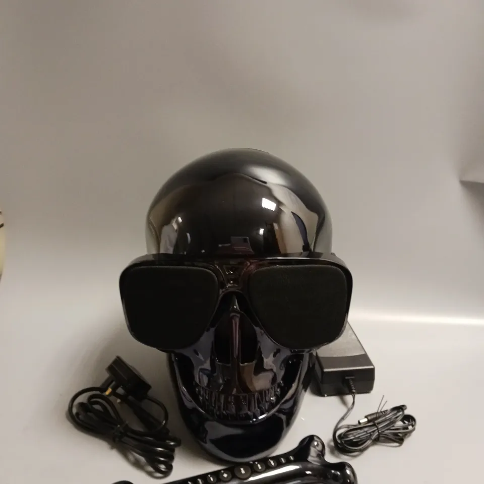 JARRE AERO SKULL HD+ BLUETOOTH ENABLED SPEAKER IN BLACK INCLUDED REMOTE, ADAPTER, CHARGING CABLE AND IPHONE/IPOD PORT
