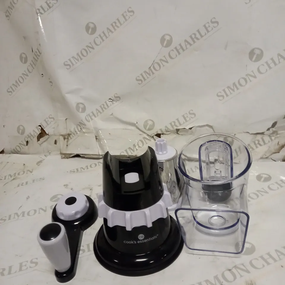 COOKS ESSENTIALS GRATRER AND SLICER
