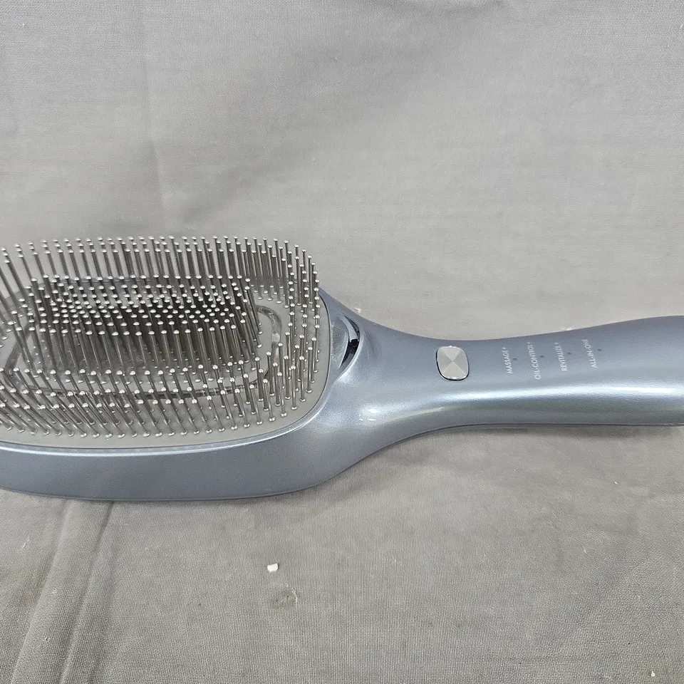 VITA MULTI-FUNCTION HAIR CARE COMB