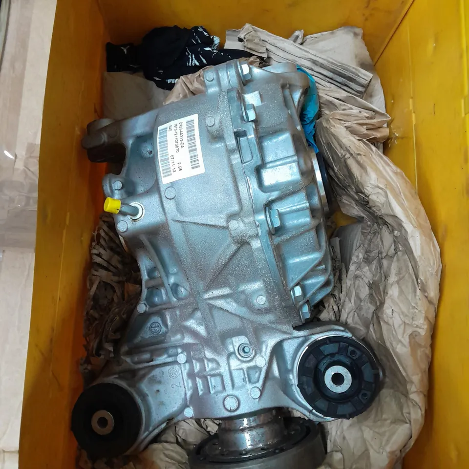 DIFFERENTIAL REAR JAGUAR CAR PART - COLLECTION