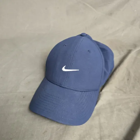 NIKE BASEBALL CAP – BLUE