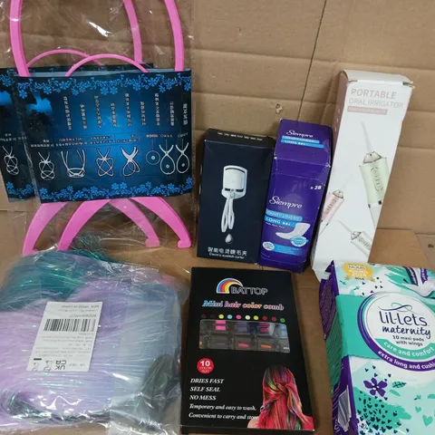 APPROX 12 ASSORTED BEAUTY PRODUCTS TO INCLUDE EYELASH CURLERS, HAIR COLOR COMB, MATERNITY TOWELS, ETC 