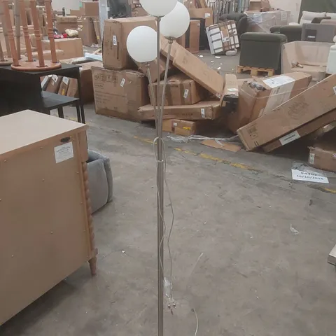 RAITCHO 150CM TRADITIONAL FLOOR LAMP BASE FINISH: CHROME