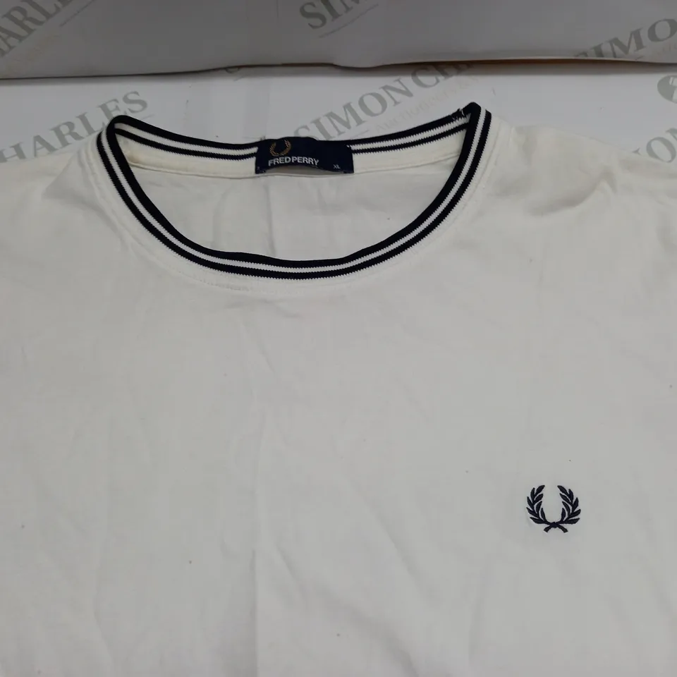FRED PERRY OFF WHITE T-SHIRT - XL