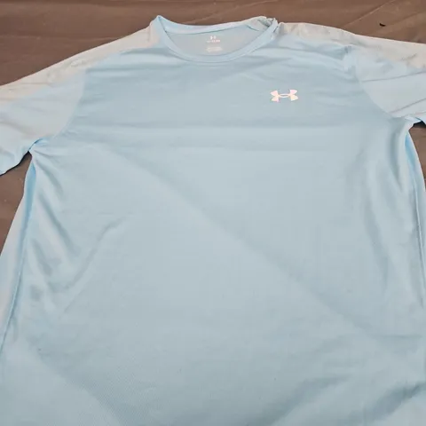 UNDER ARMOUR CASUAL TEE - SIZE M