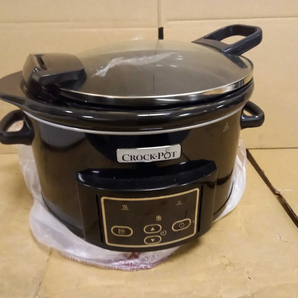 CROCK POT SLOW COOKER 