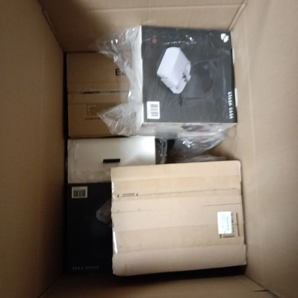 BOX OF APPROXIMATELY 10 STASH CASES FOR OCULUS GO