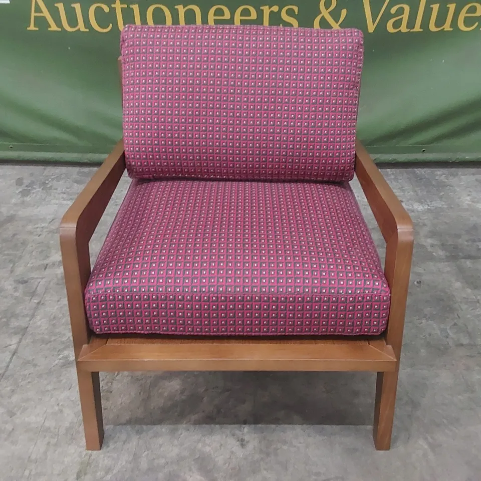 QUALITY DESIGNER ITALIAN MADE NAMY LITTLE ARMCHAIR 