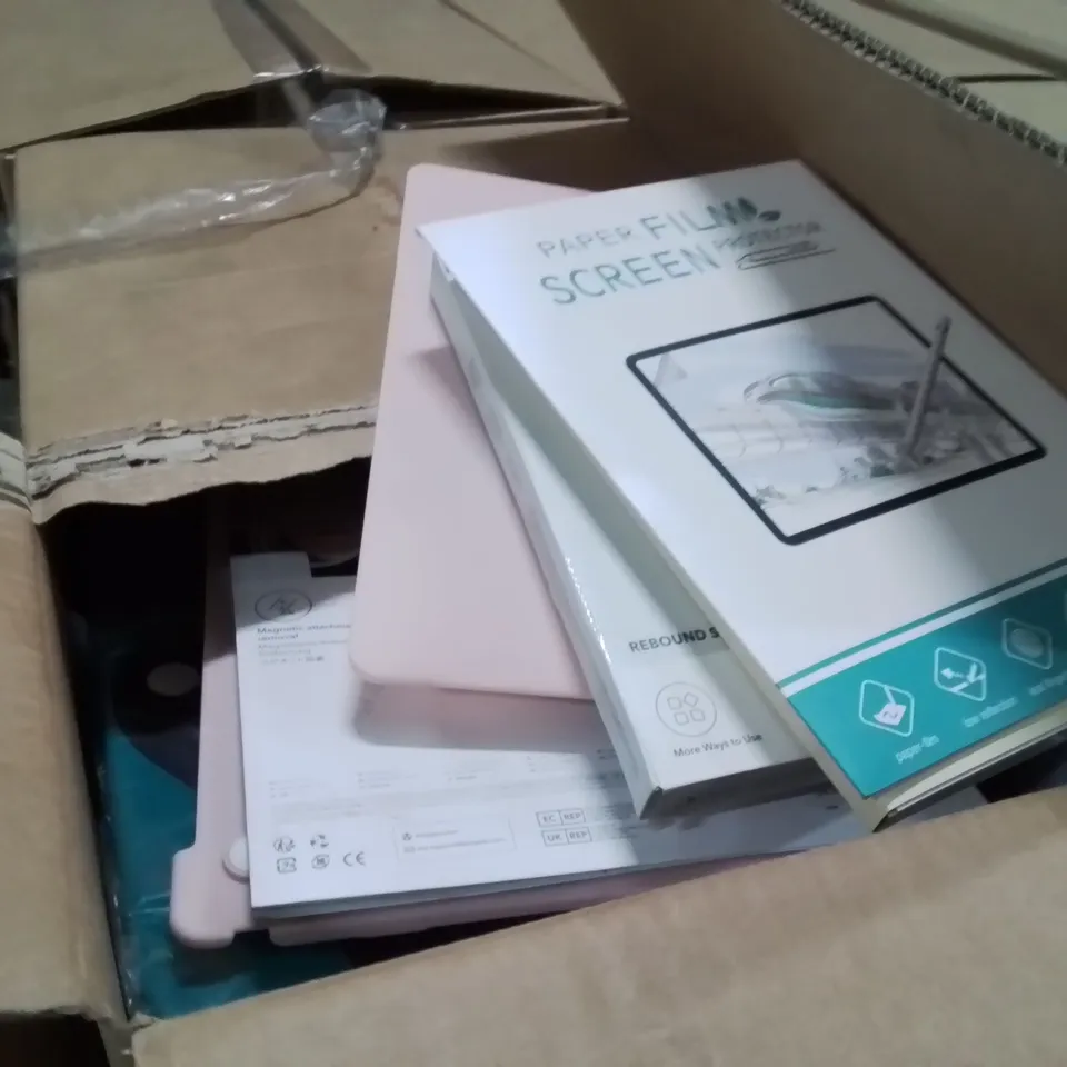PALLET CONTAINING A LARGE QUANTITY OF TABLET CASES,SCREEN PROTECTORS