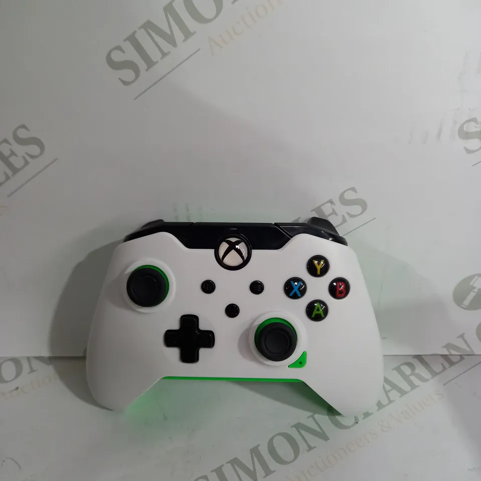 PDP NEON WHITE XBOX WIRED CONTROLLER