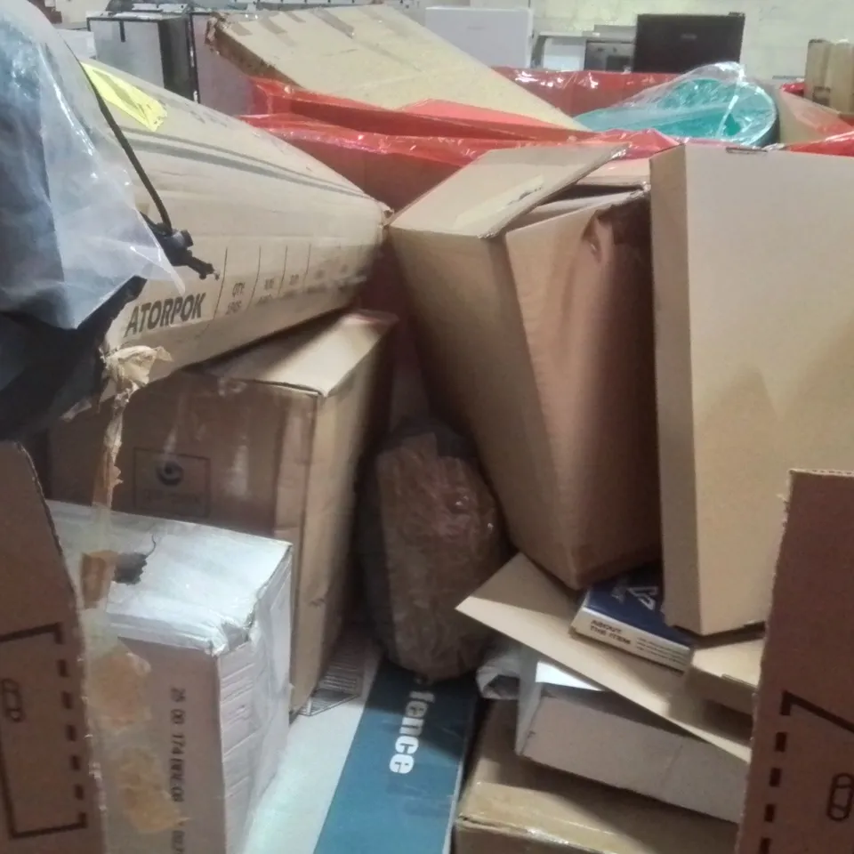 PALLET OF ASSORTED HOUSEHOLD GOODS AND PRODUCTS TO INCLUDE;SCOOTER, MICRO V KIT, FOLDING SNACK TABLE, PILATES BOARD AND OTHER ASSORTED ITEMS...