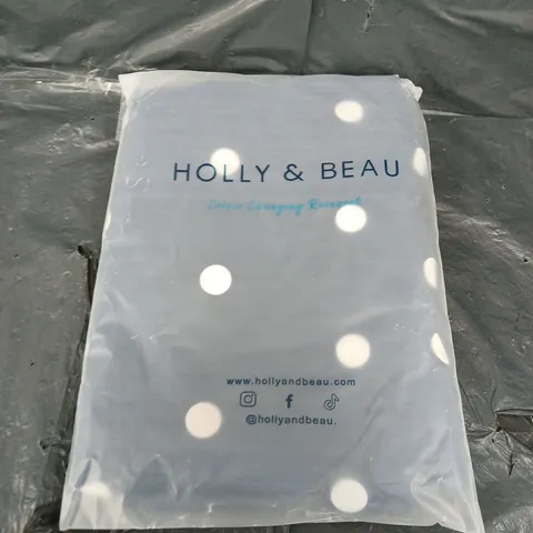 BAGGED HOLLY AND BEAU SPOT RAINCOAT - SIZE L