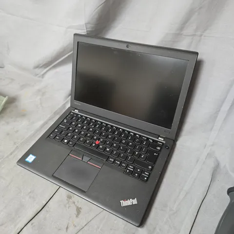 LENOVO THINKPAD X260 LAPTOP β I5-6200U, 8GB RAM, 256GB SSD, 12.5-INCH DISPLAY