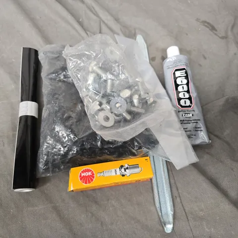 BOX OF ASSORTED CAR ITEMS TO INCLUDE - BOLTS - TOOLS - SPARK PLUGS 