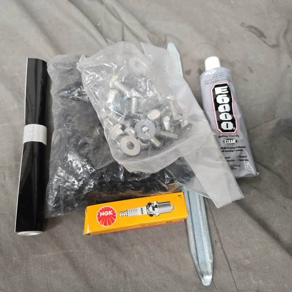 BOX OF ASSORTED CAR ITEMS TO INCLUDE - BOLTS - TOOLS - SPARK PLUGS 