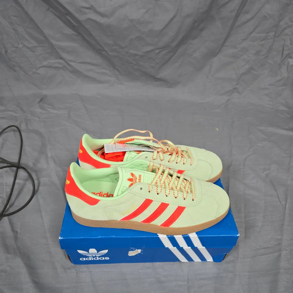 ADIDAS GAZELLE W SNEAKERS – LIGHT GREEN NUBUCK WITH ORANGE ACCENTS, UK 6