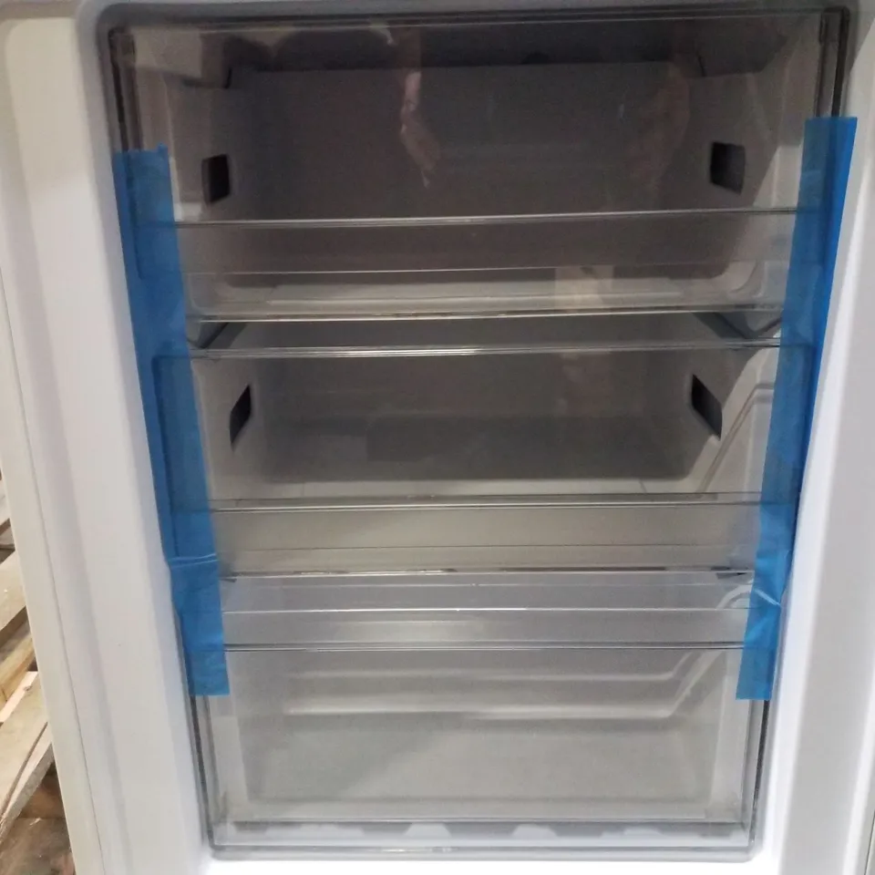 HOOVER LOW FROST INTEGRATED FRIDGE FREEZER WHITE - UNPROCESSED RAW RETURN