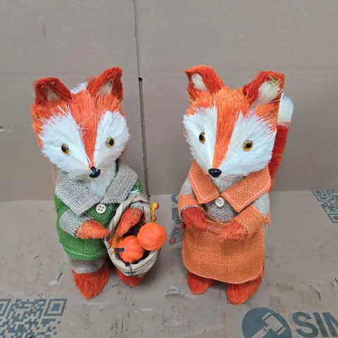 AUTUMN SET OF 2 HARVEST FOX AUTUMN DECORATIONS