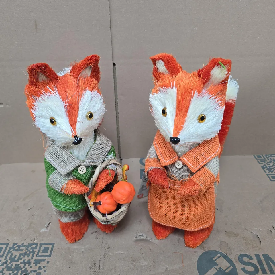 AUTUMN SET OF 2 HARVEST FOX AUTUMN DECORATIONS
