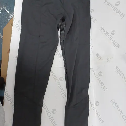 BLACK SPORTS LEGGINGS 