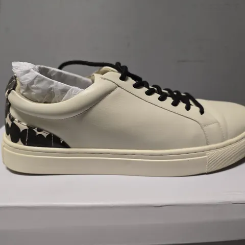 BEN DE LISI LACE UP PEBBLE LEATHER TRAINER- OFF WHITE SIZE 6