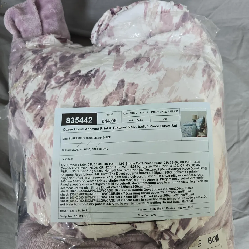 COZEE HOME VELVETSOFT ABSTRACT PRINT 4 PIECE DUVET SET – DUVET COVER + PILLOWCASES 