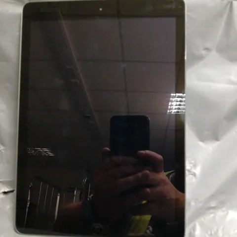 APPLE IPAD AIR WIFI 16GB