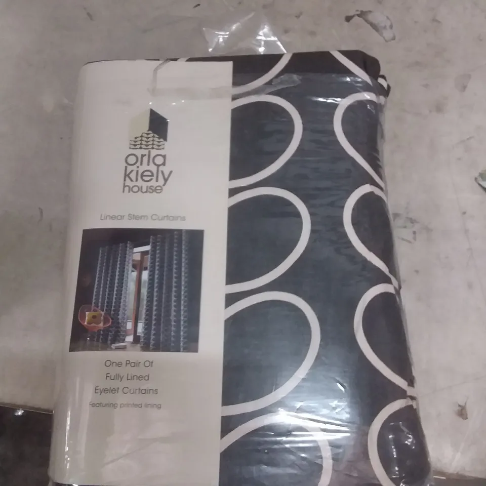 DESIGNER LINEAR STEM EYELET ROOM DARKENING CURTAINS PANEL PAIR SIZE: 229 X 274CM