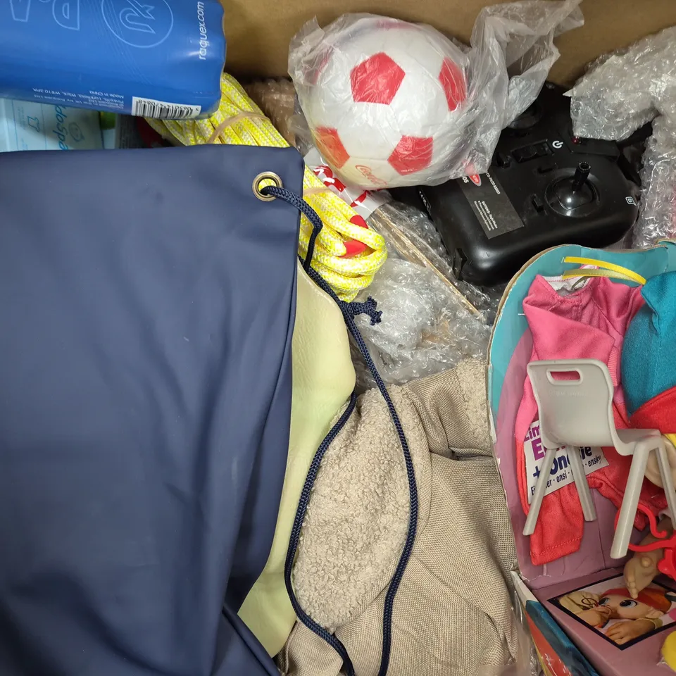 APPROXIMATELY 20 ASSORTED TOYS AND GAMES TO INCLUDE STATUS S3 TRIPLE BEARING DIABOLO, VICTORY HAND CUT WOOD JIGSAW PUZZLE, ETC - COLLECTION ONLY