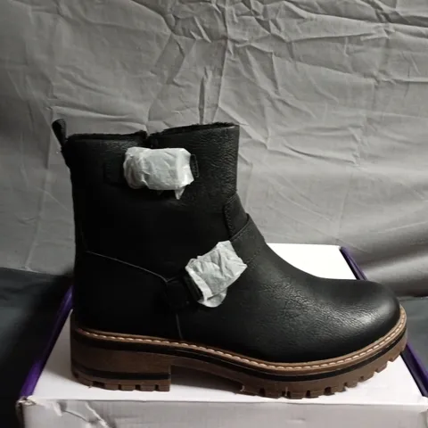 BOXED PAIR OF LOTUS WOMEN'S BLACK LEATHER ANKLE BOOTS – UK SIZE 7