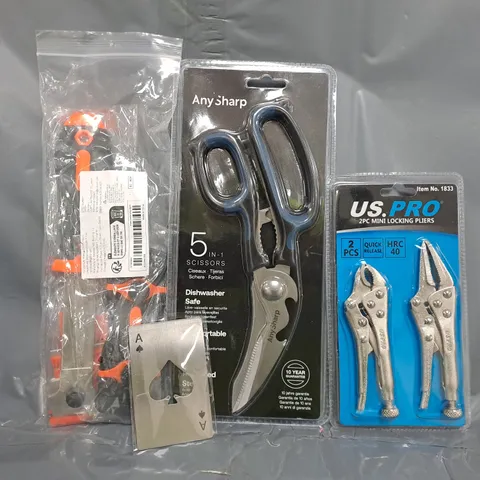 APPROXIMATELY 10 ASSORTED HOUSEHOLD ITEMS TO INCLUDE MINI LOCKING PLIERS, 5-IN-1 SCISSORS, ETC