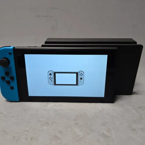 NINTENDO SWITCH GAMING CONSOLE HAC-001(-01)