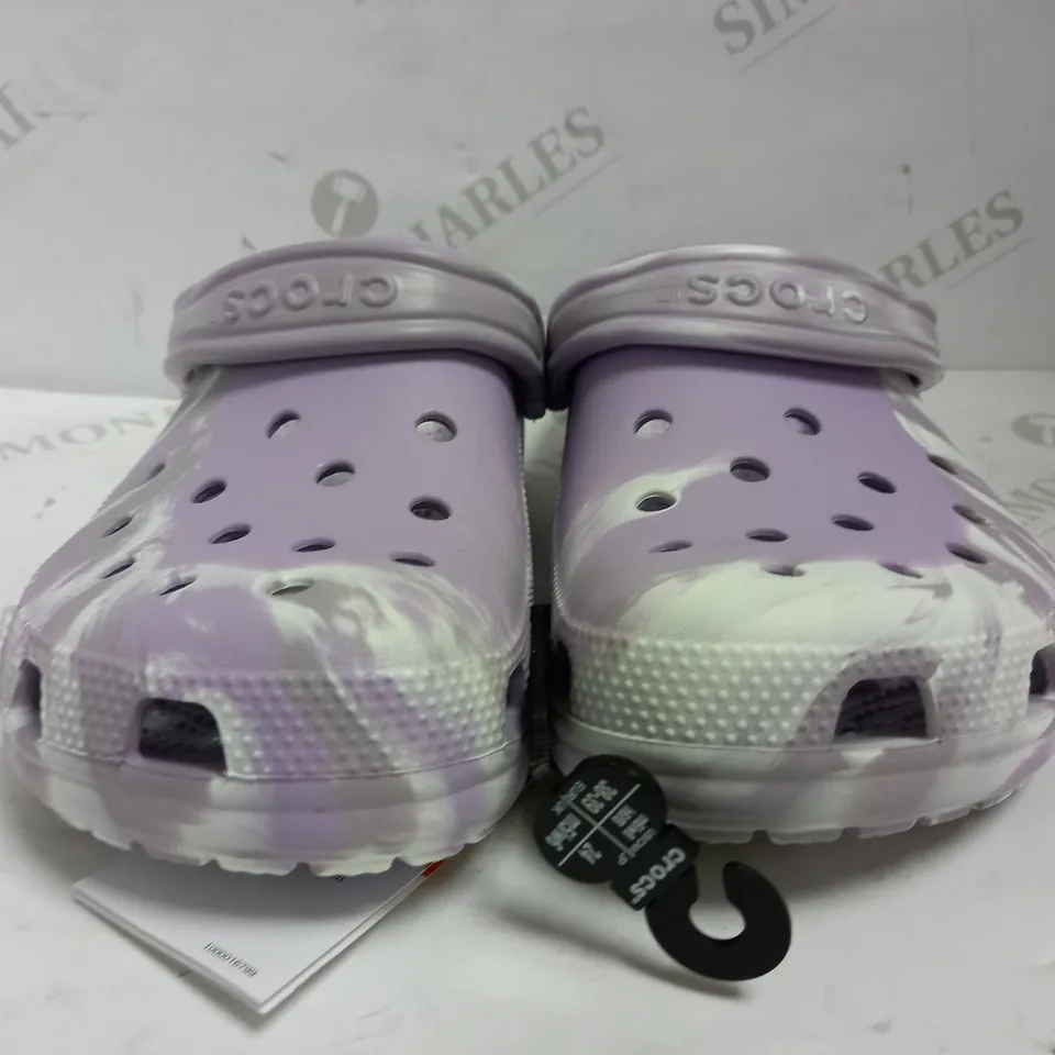 CROCS PURPLE MARBLE UK SIZE 6