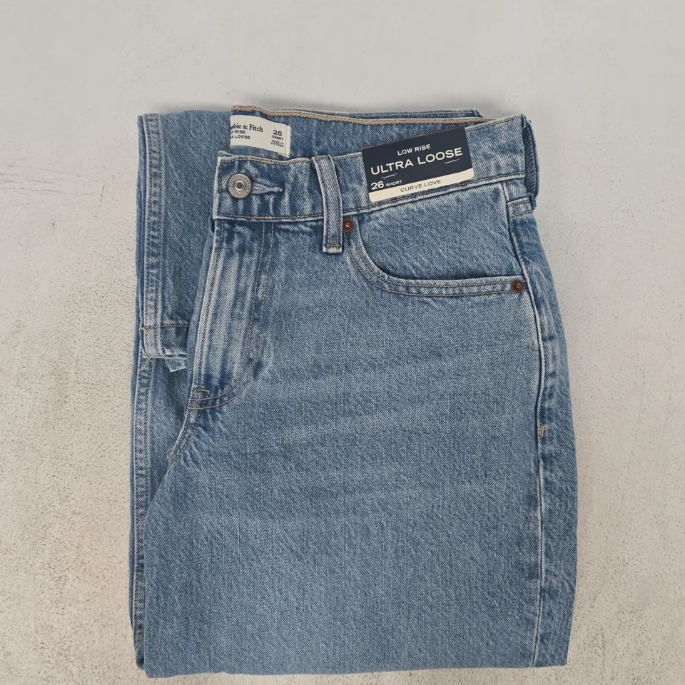 ABERCROMBIE & FITCH LOW RISE ULTRA LOOSE JEANS IN BLUE SIZE 26 SHORT