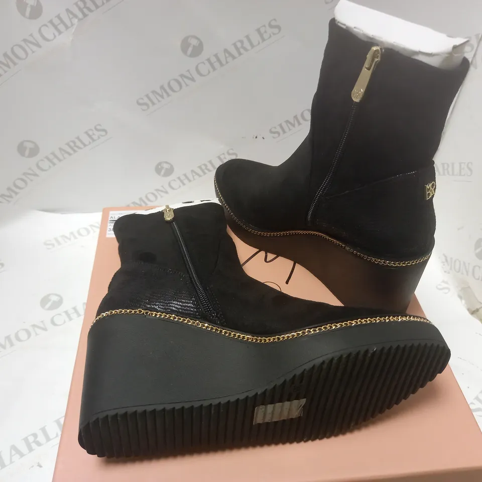 BOXED ALAINA BLACK ALCANTARA WEDGE HEEL BOOTS - SIZE 5