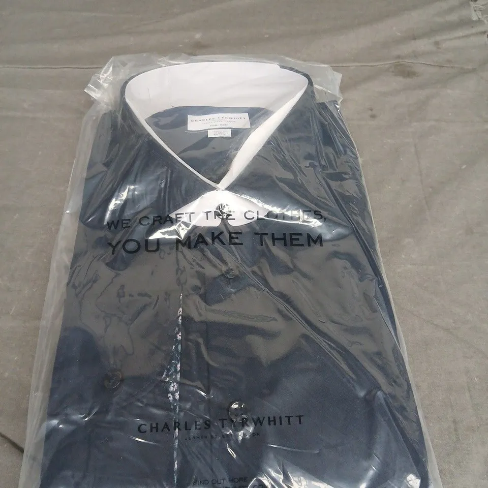CHARLES TYRWHITT CLASSIC FIT SHIRT SIZE 18/37
