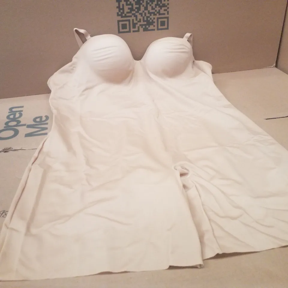 BOX CONTAINING APPROXIMATELY 12X BRAND NEW MAGISCULPT BODYSUITS - COLOUR ALMOND - SIZE 44B