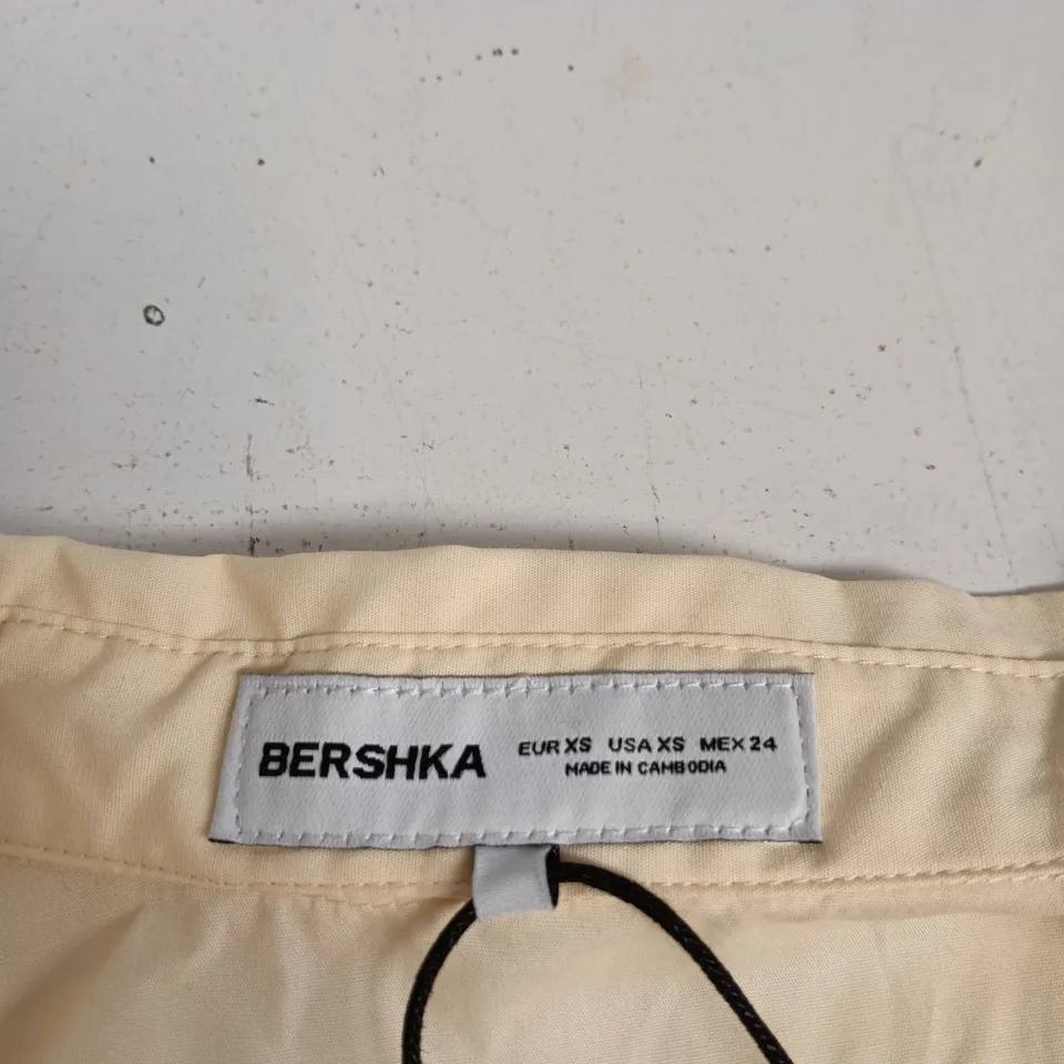 BERSHKA WOMEN’S PALE YELLOW RUCHED WAIST BLOUSE – XS (EU XS, USA XS) MADE IN CAMBODIA