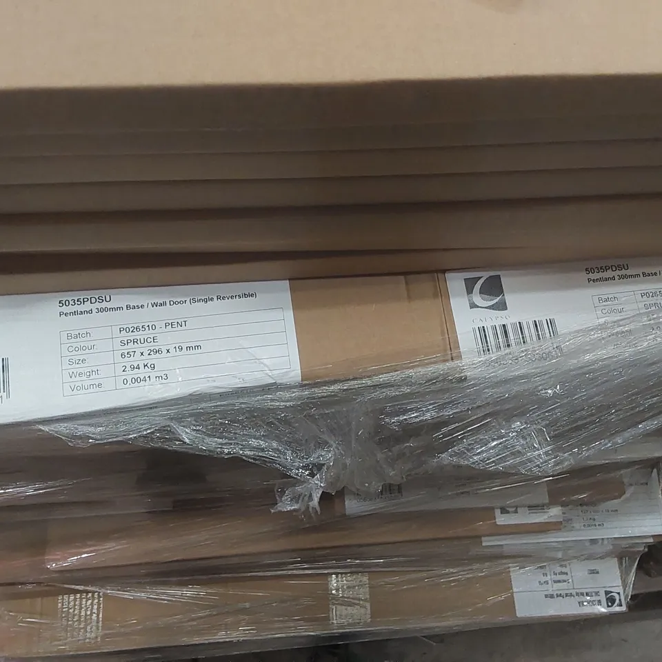 PALLET CONTAINING A LARGE QUANTITY OF ASSORTED BATHROOM FURNITURE PARTS INCLUDING: PENTLAND BASE DOORS, VANITY PELMET PANEL ECT