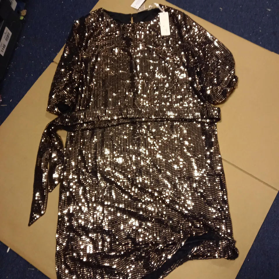 BRAND NEW DANNII MINOGUE METALLIC STRETCH DRESS PETITE - SIZE 18