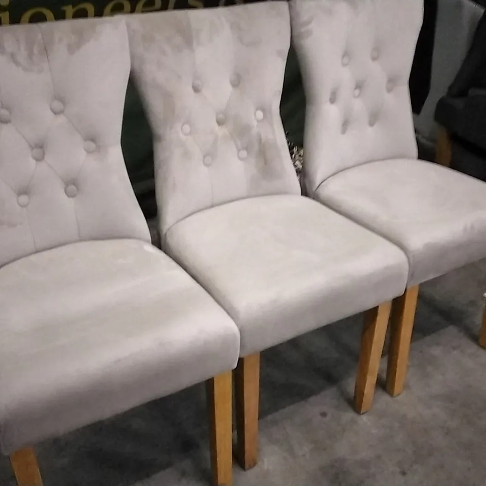 SET OF 3 PLUSH MINK FABRIC BUTTONBACK DINING CHAIRS WITH WOODEN LEGS