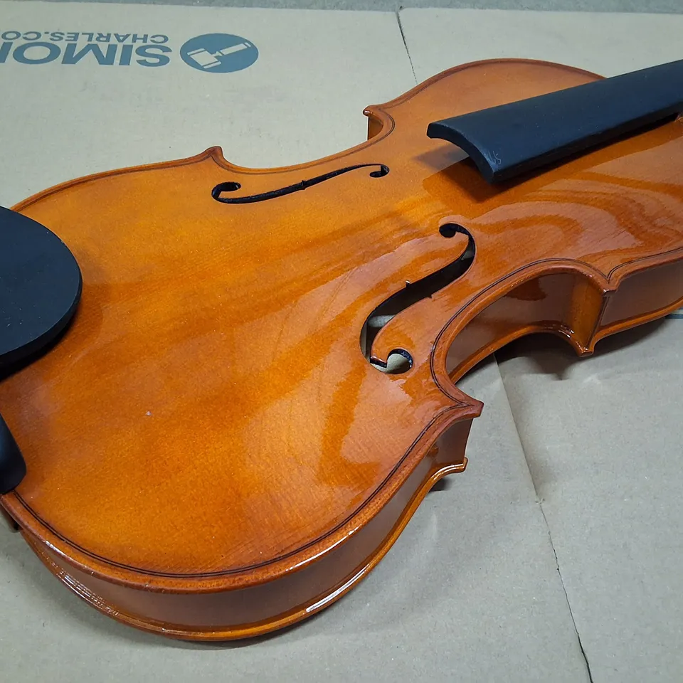 MENDINI BY CECILIO VIOLIN WITH BOW IN HARD CASE