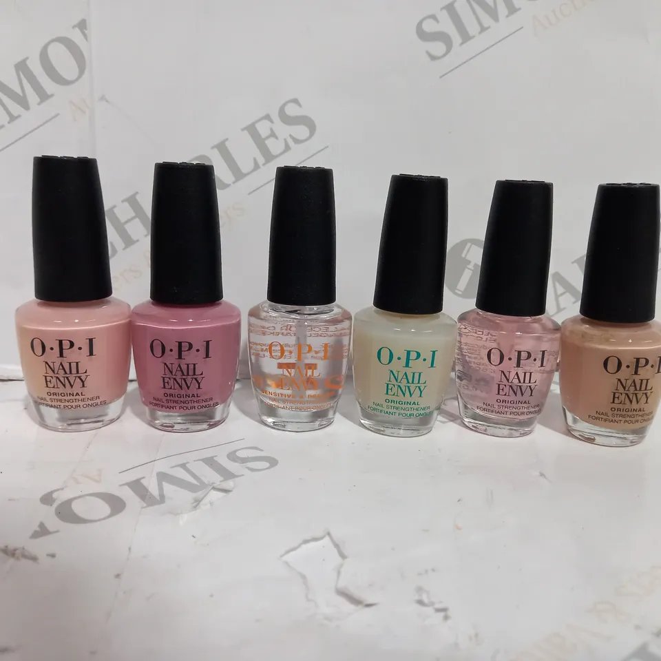 OPI 6 PIECE NAIL ENVY COLLECTION AND BAG 