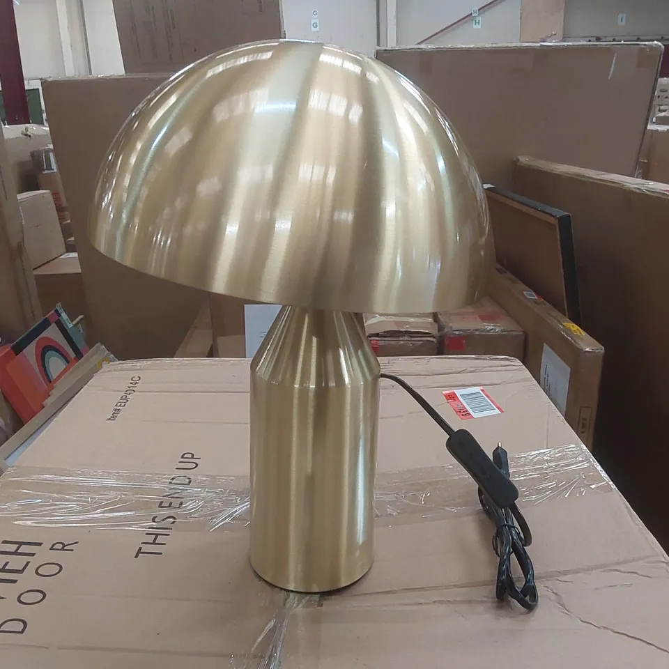 GLOBO METAL TABLE LAMP