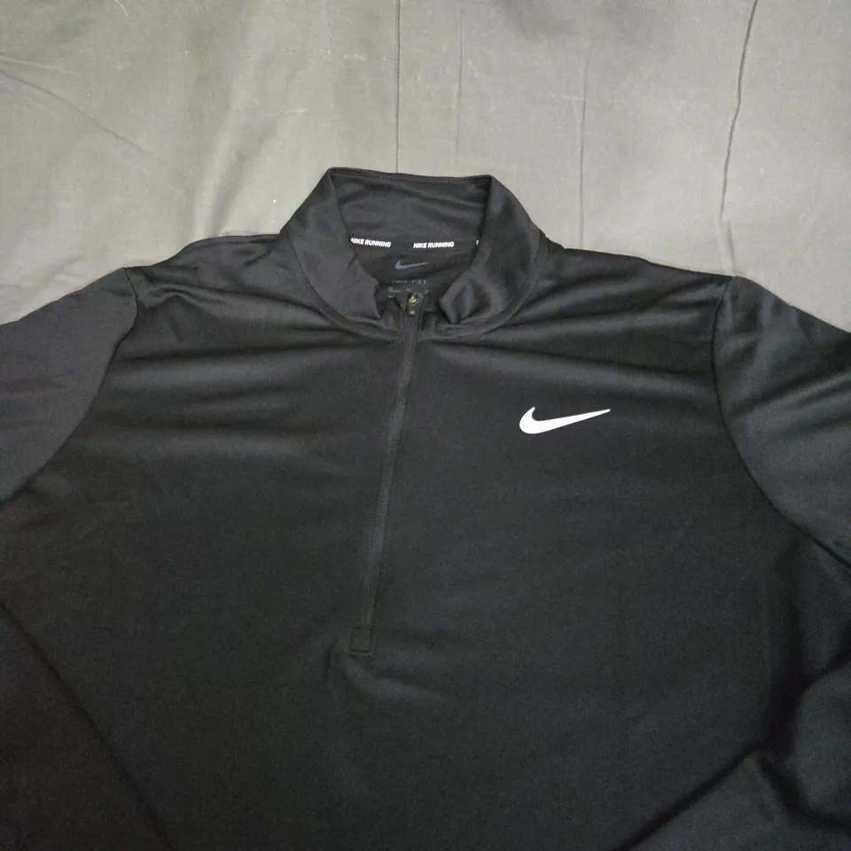 NIKE RUNNING LONG SLEEVE TOP SIZE M