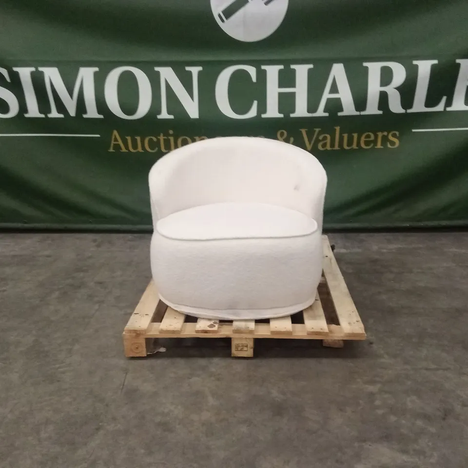 QUALITY DESIGNER BOUCLE FABRIC ARMCHAIR