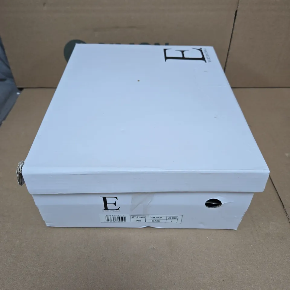 SHOES BY EMMA ZANE BLACK KNEE-HIGH BOOTS – UK 7