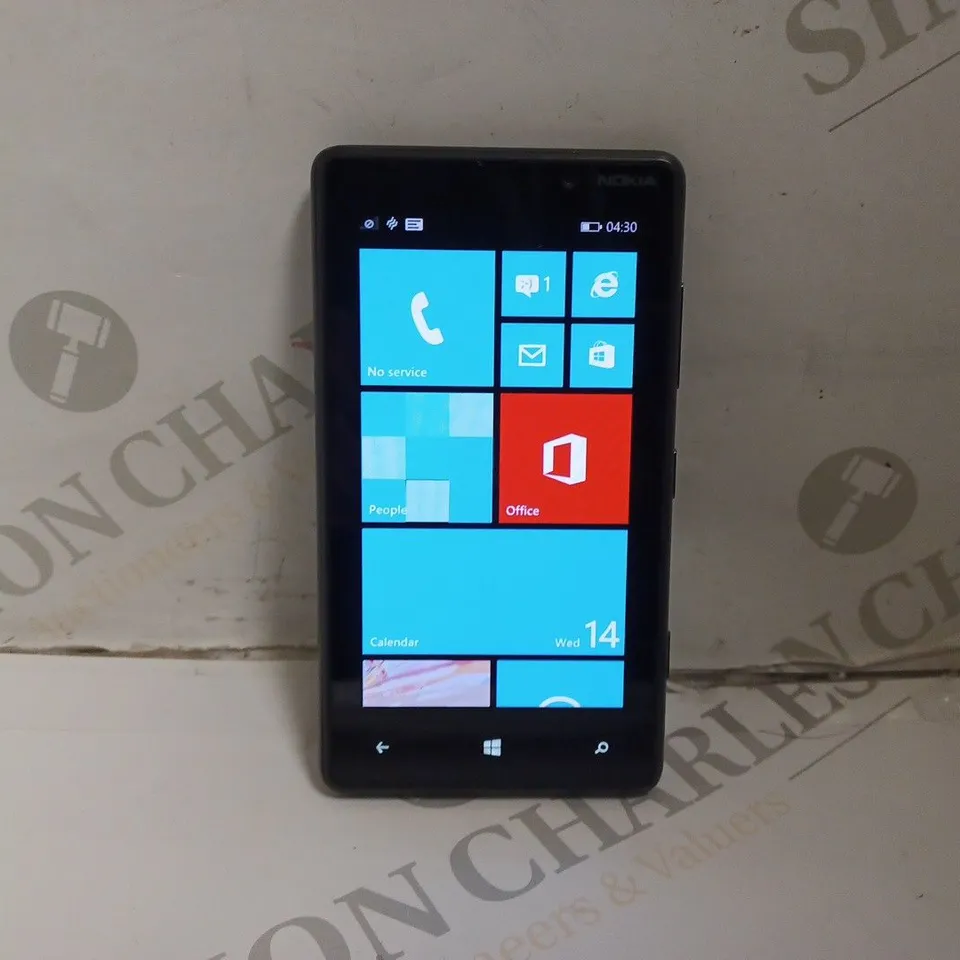 NOKIA LUMIA 820 MOBILE PHONE 